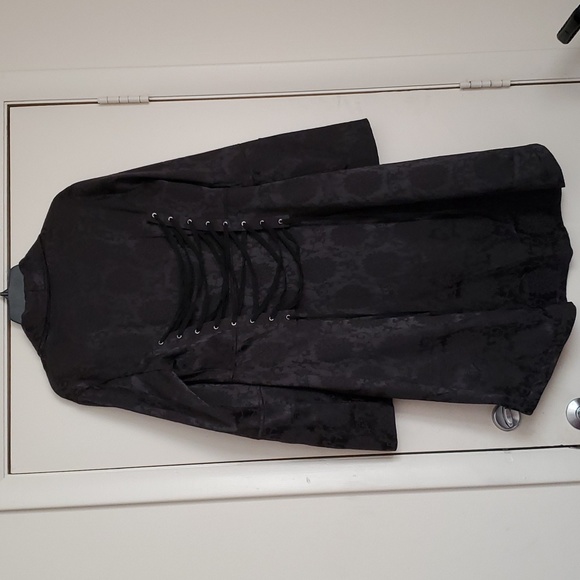 Like New Heart & Rose Brocade Coat - Picture 10 of 16